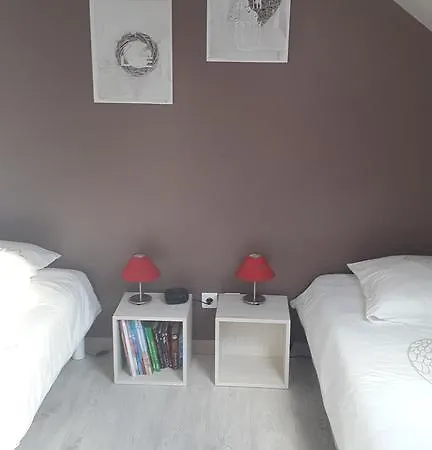 De La Roussie بيت للعطل *